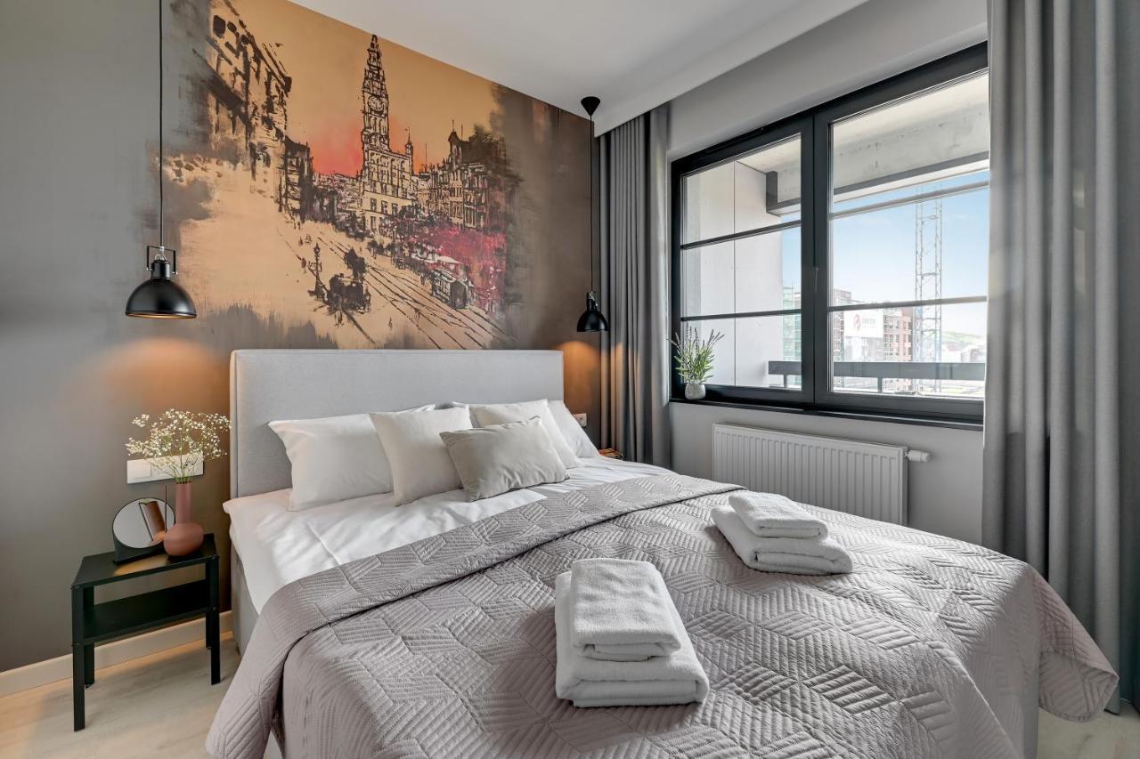 Flatbook - City Center Apartments Doki Living Gdańsk Extérieur photo