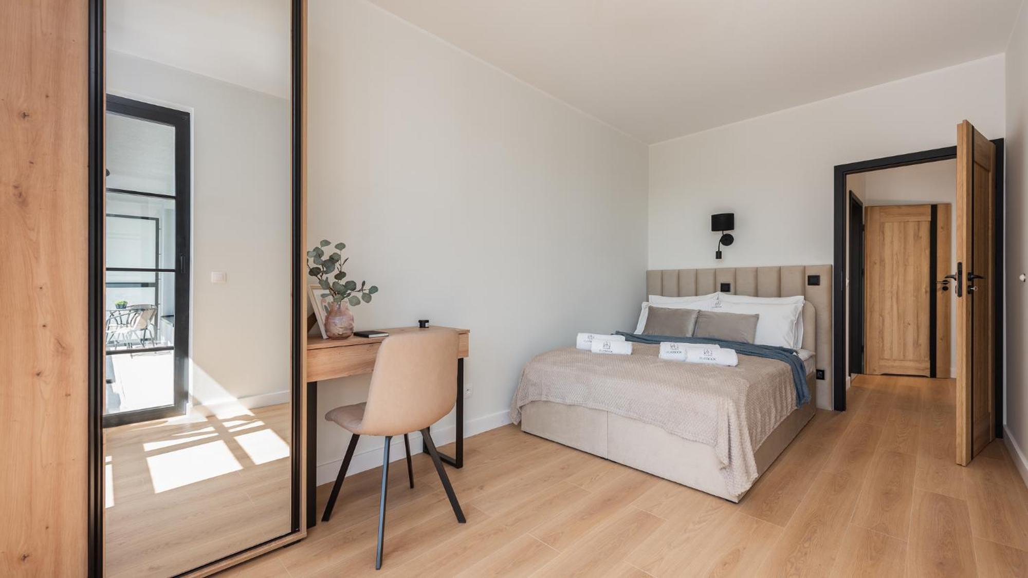 Flatbook - City Center Apartments Doki Living Gdańsk Extérieur photo