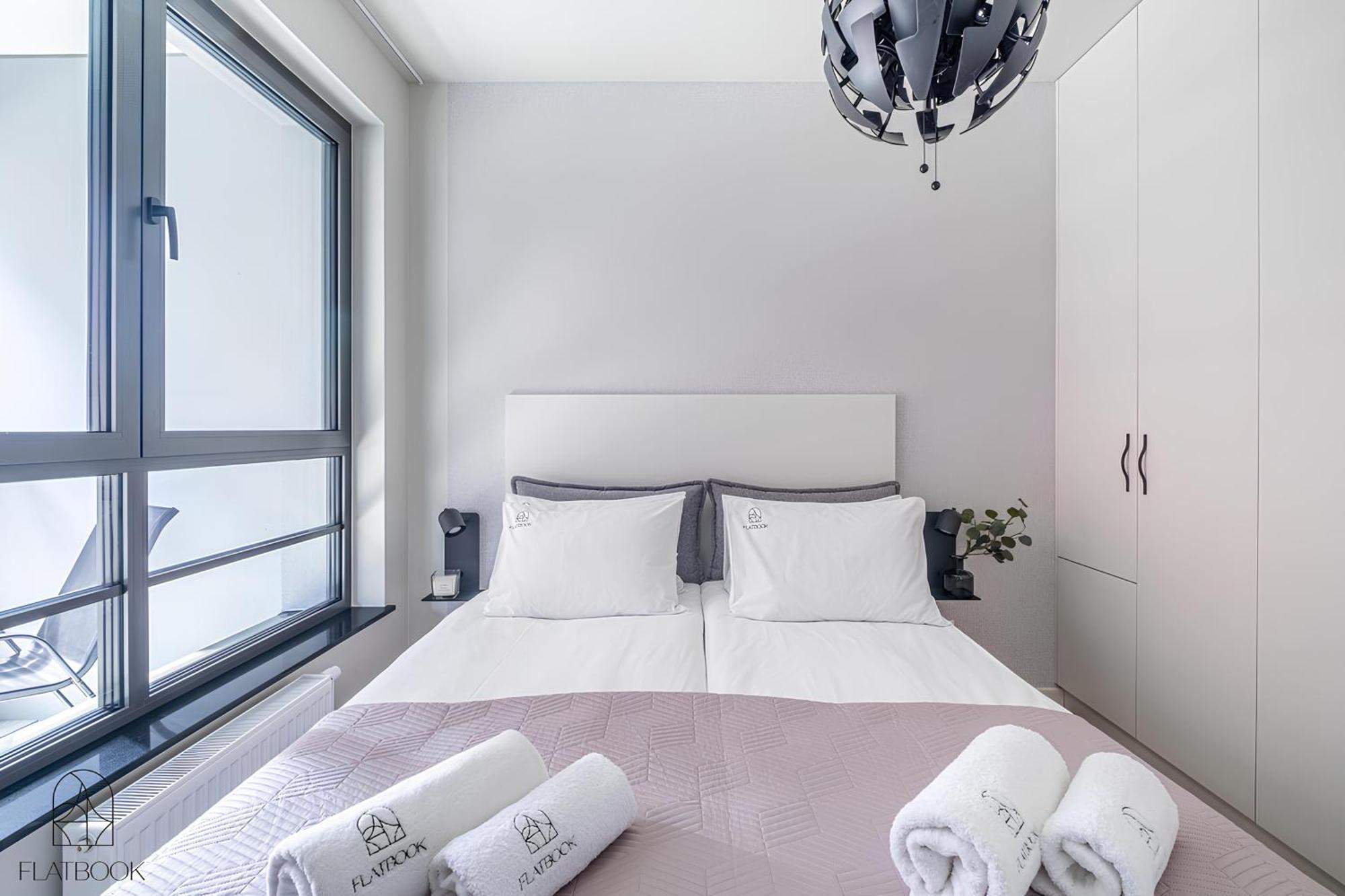 Flatbook - City Center Apartments Doki Living Gdańsk Extérieur photo