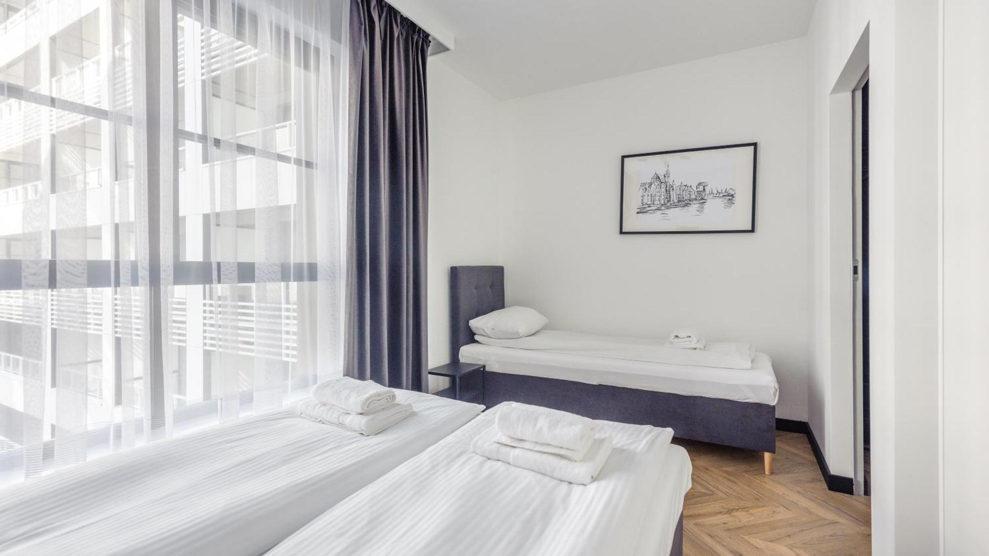 Flatbook - City Center Apartments Doki Living Gdańsk Extérieur photo